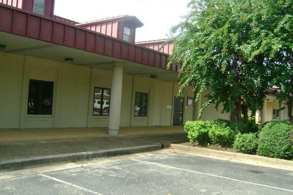 727 W Market St, Athens, AL 35611